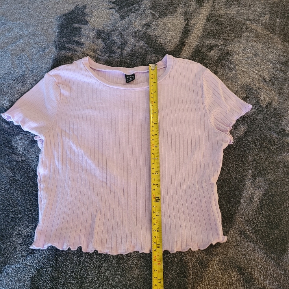 Lettuce Edge Cropped Top Size M - Picture 2 of 4